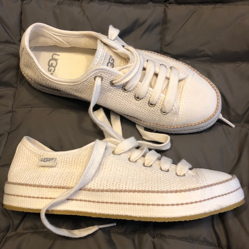 UGG “Claudi” Comfort Sneakers Natural Shoes size 5